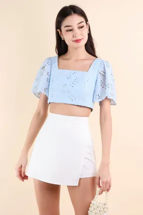 ELYSSA EYELET TOP IN SKY