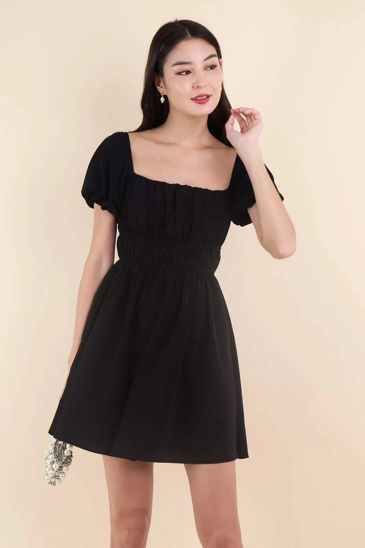 HAILEY SLEEVE ROMPER DRESS IN BLACK