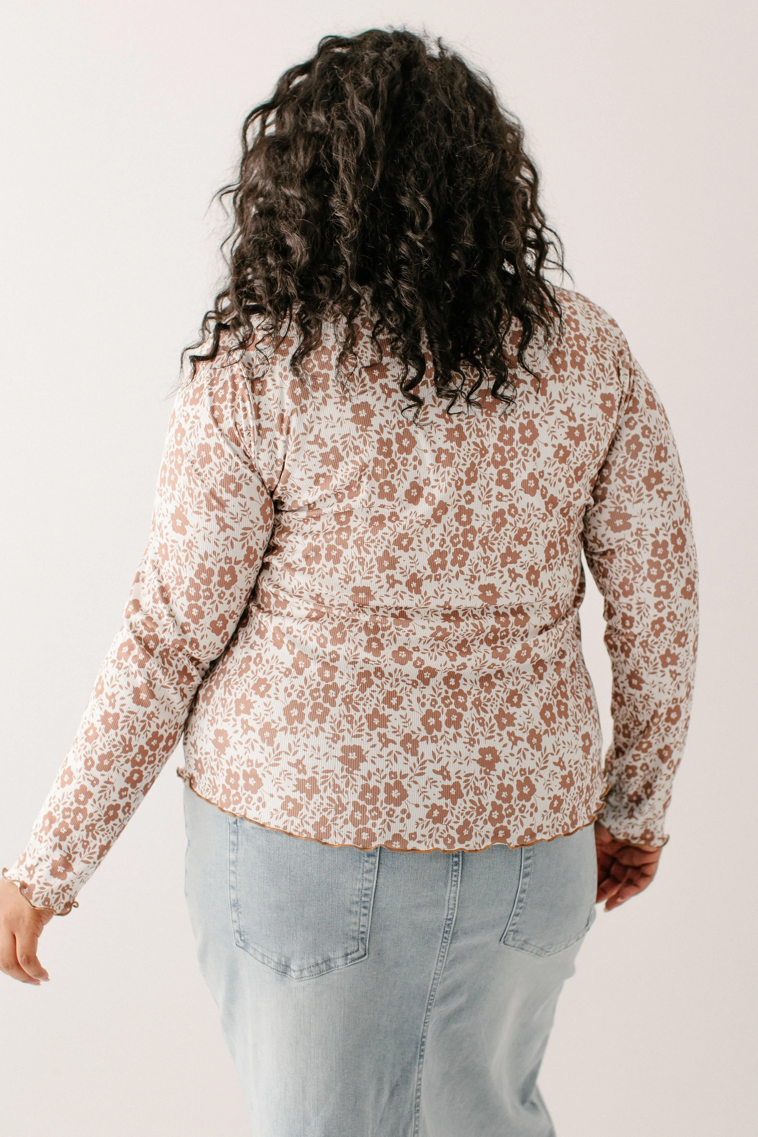 Plus 'Janine' Ribbed Floral Lettuce Hem Top in Ivory FINAL SALE